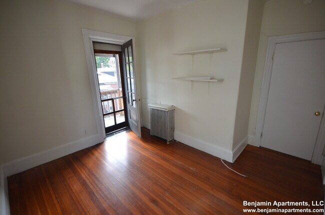 Photo - 1589 Beacon St Unit 8