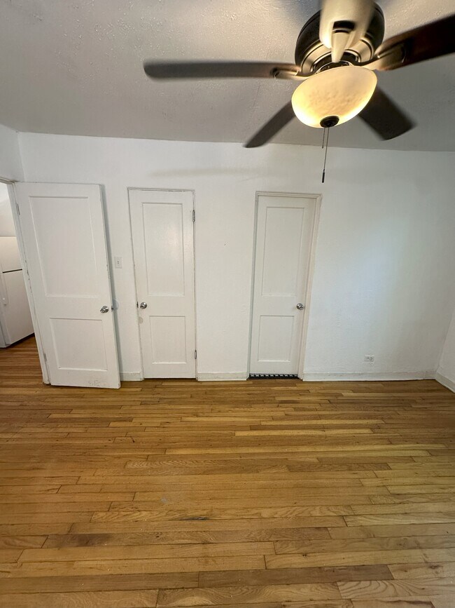 Photo - Courtyard on Vine