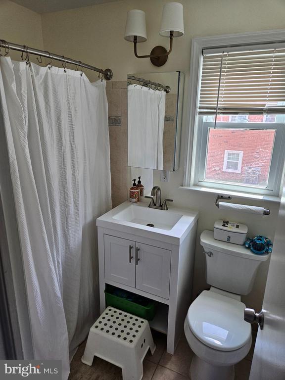 Photo - 3919 Chesterbrook Rd