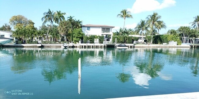 Photo - 1735 Calais Dr Unit 4