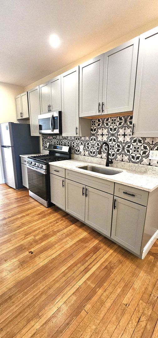 Building Photo - 416 Pearl St Unit 416 Pearl Street #4