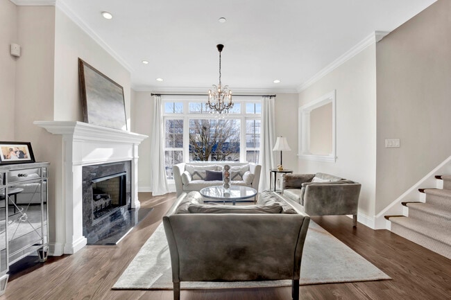 Photo - 460 Pennsylvania Ave