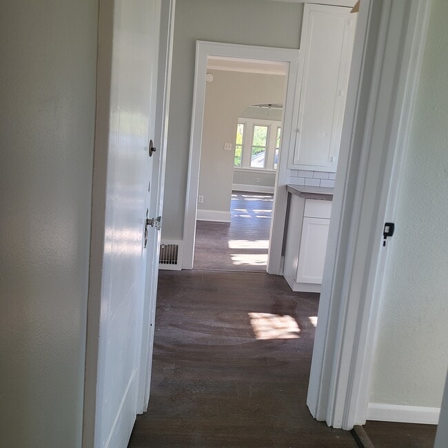 Building Photo - 1776 24th St Unit #4 Rental