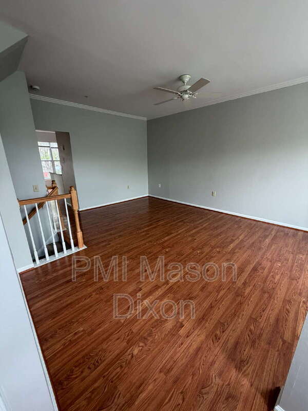 Photo - 2404 Sandwich Ct