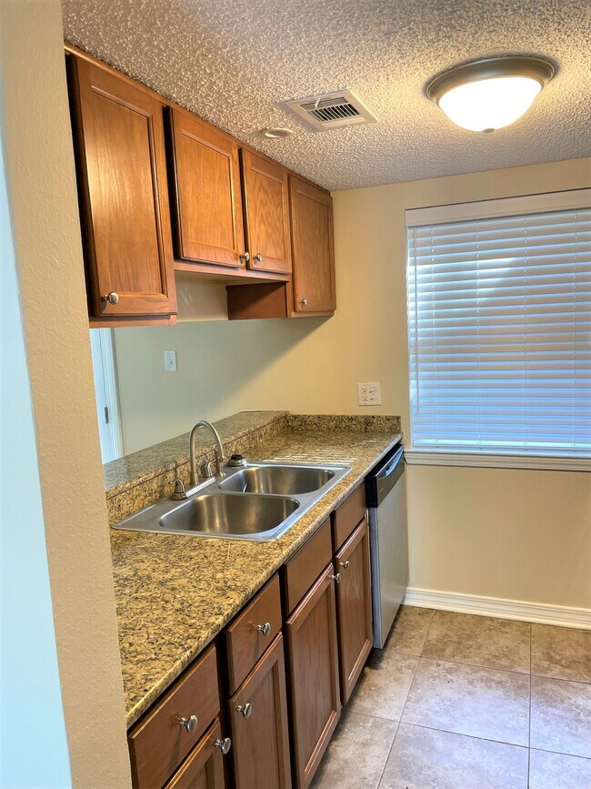 Gulf Coast Townhomes Townhomes for Rent Ocean Springs, MS