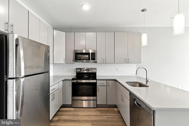 Building Photo - 2110 E Norris St Unit 1B1BA