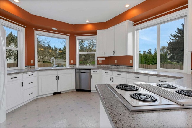 Photo - Rare Short-Term Rental Opportunity | Beautiful Custom Home with Flexible 6-Month & Month-to-Month...