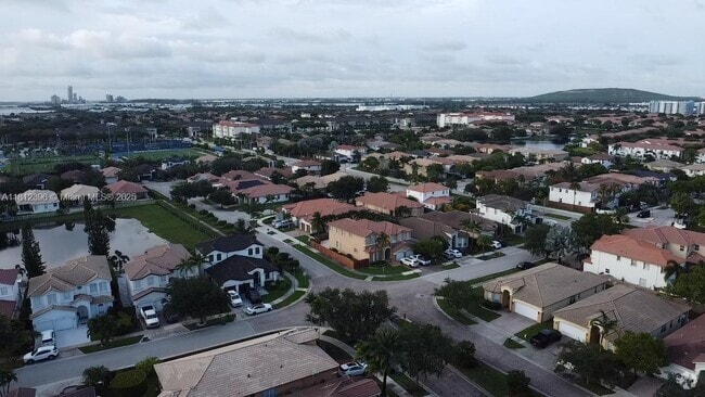 Building Photo - 11255 NW 77th Ter Rental