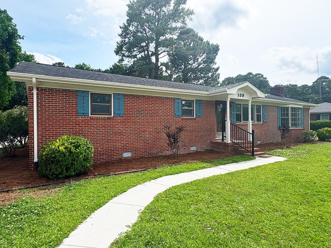 Photo - 109 Foxwood Ln (Wilmington, NC)