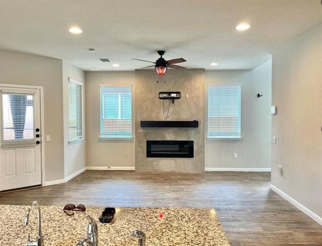 Photo - 14110 Luisium View