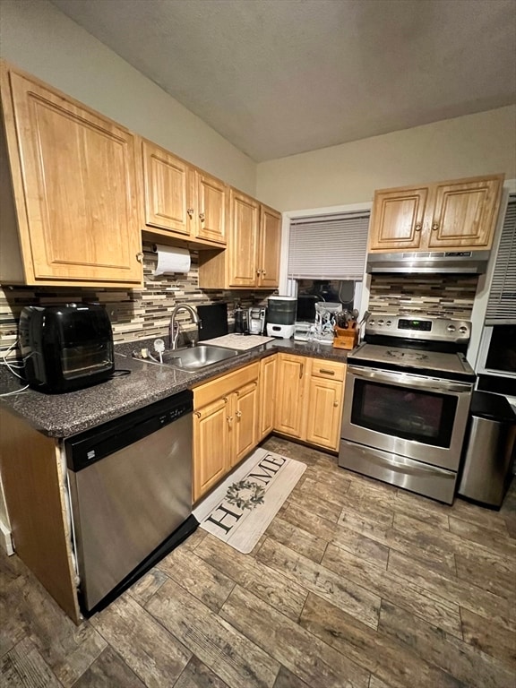 Photo - 74 Weston St Unit 2