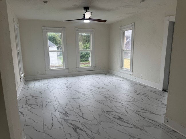 Photo - 2522 Olive St Unidad 2522 1/2 Olive St. St. Joseph, MO 64507