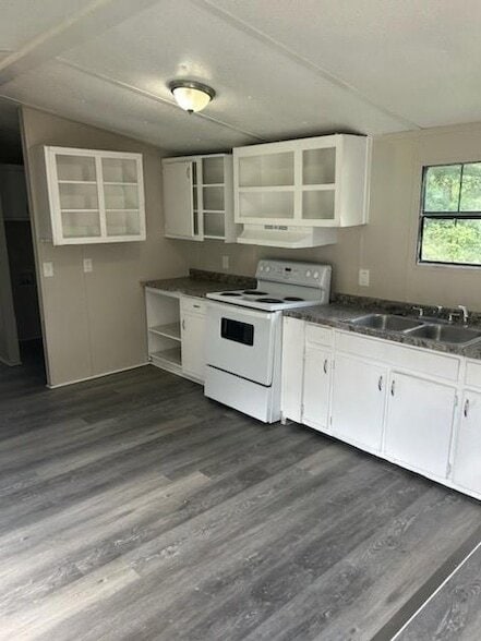 Building Photo - 340 Towler St Rental