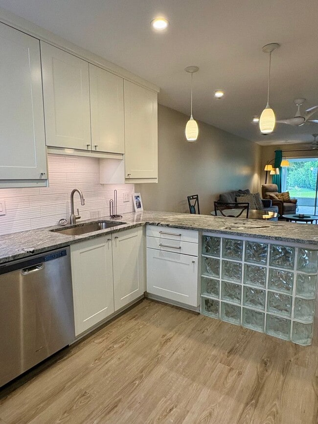 Photo - WATERFRONT 2/2 Condo in Stuart