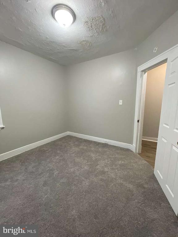 Photo - 1623 Carswell St