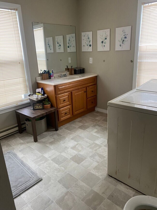 Photo - 2 Bedrooms, 1 Bathroom Single Family Home ...