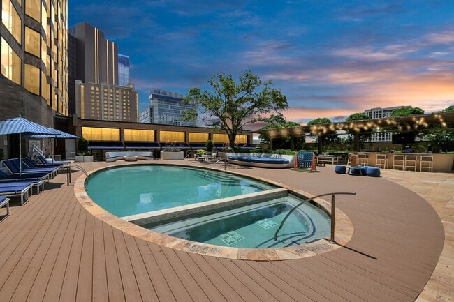 Building Photo - 1300 Lamar St Unit S3