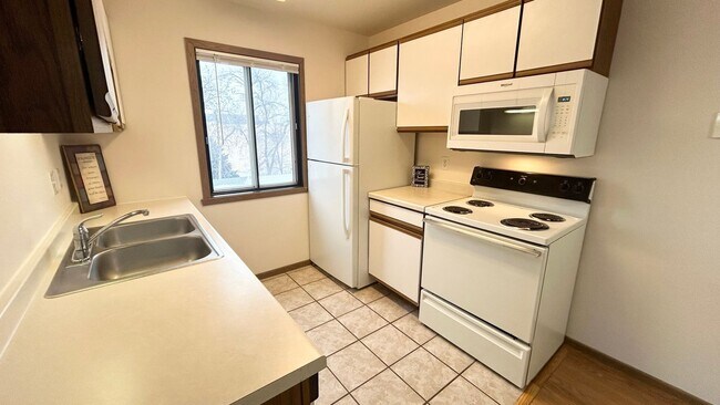 Photo - Evans Place 2