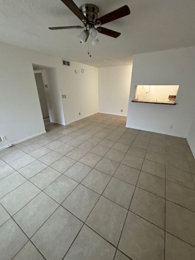 Photo - Great apartment and Location in CORAL SPRING