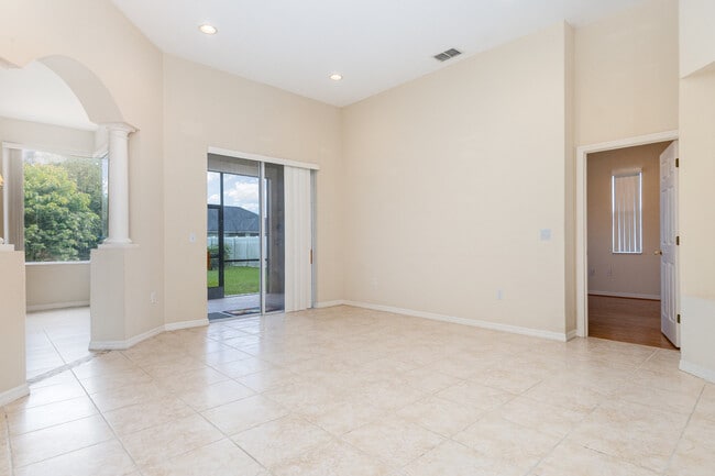 Photo - 3827 Alamanda Hills Ln