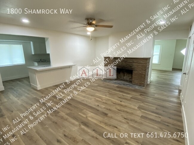 Photo - 1800 Shamrock Wy