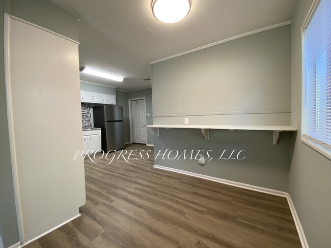 Photo - 1003 8th Ave SW