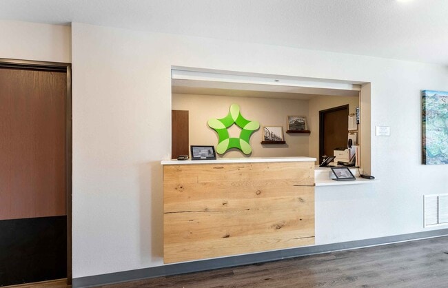 Furnished Studio-Denver - Centennial