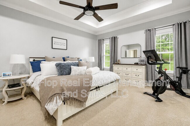 3325 Mariana Oaks Dr