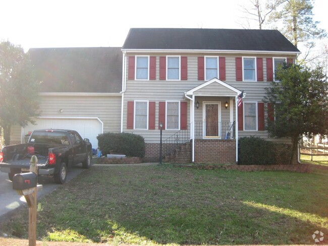 Building Photo - Beautiful Colonial Two-Story House in Ches...