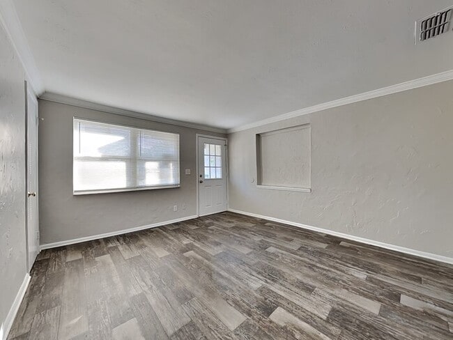 Photo - 5916 Ensenada Rd