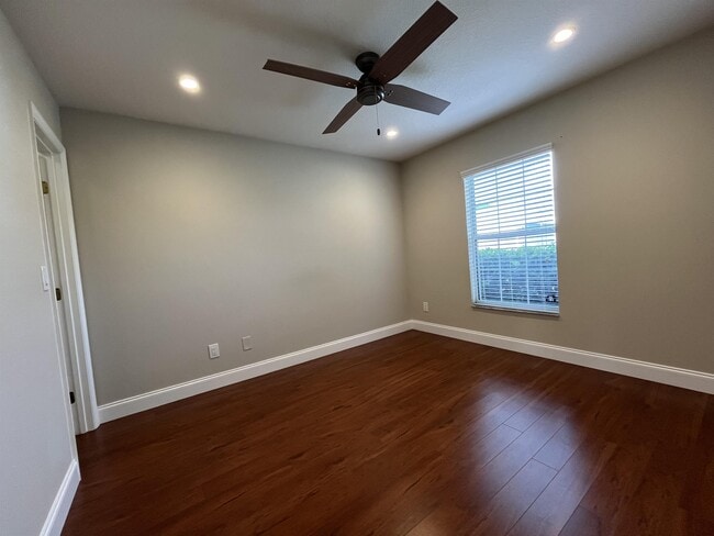 Photo - 3022 Bay Laurel Cir S