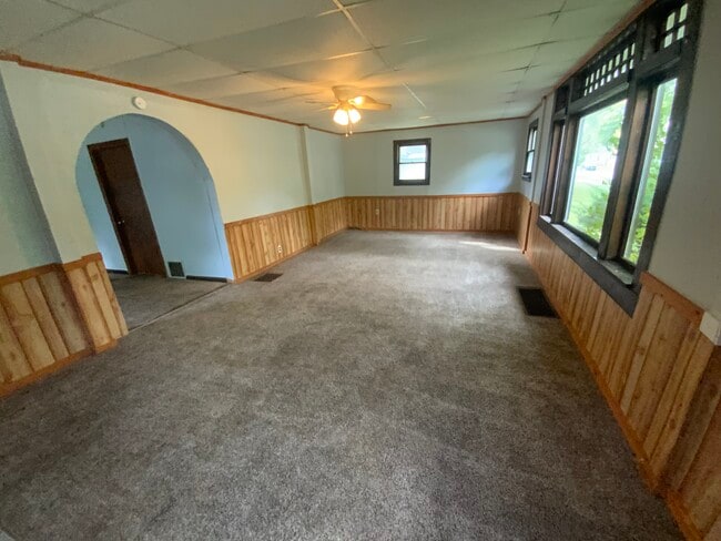 Photo - 925 Chandler St