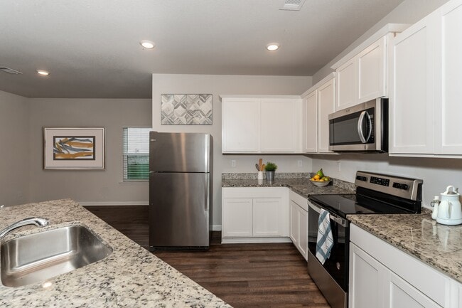 Photo - 3302 Bridgewood Dr