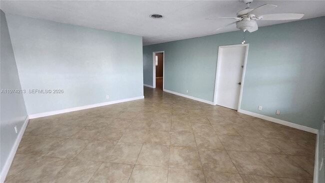 Photo - 3212 NE 10th St