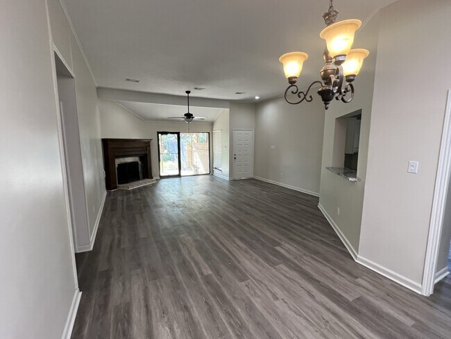 Photo - 1635 Ainsdale Dr