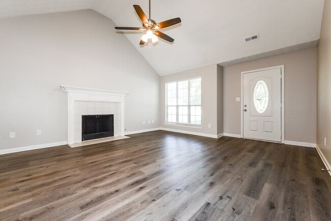 Photo - 642 Beaver Run Trce