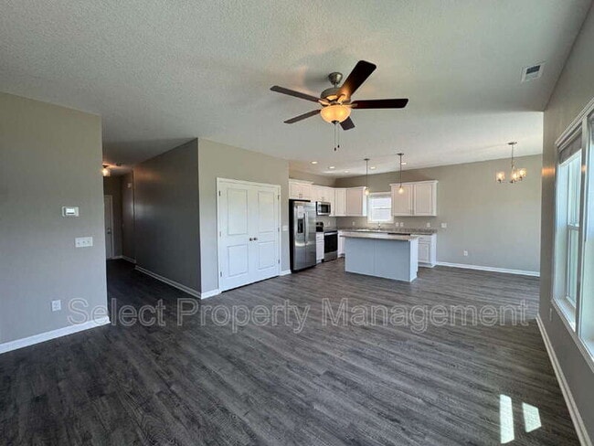 Photo - 8793 Elmont Cv
