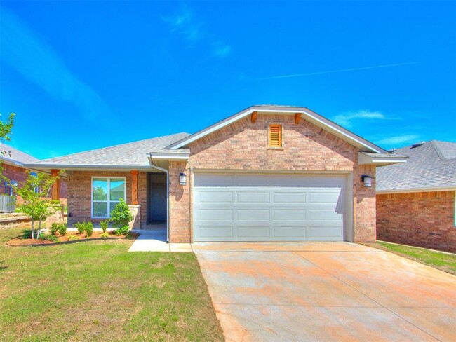 Photo - 18012 Austin Ct House