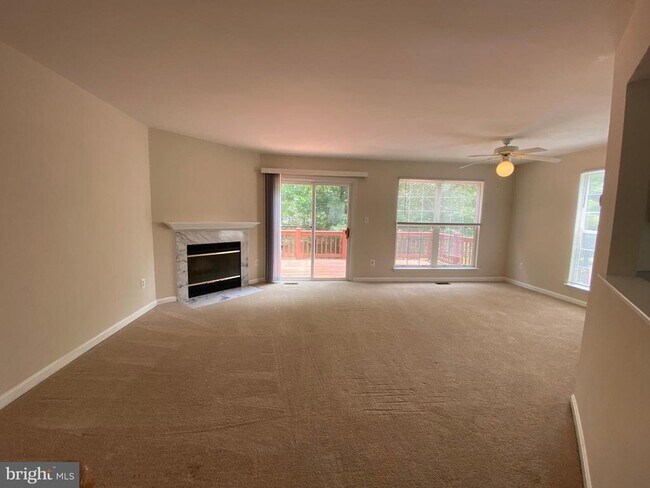 Photo - 6555 Kelsey Point Cir
