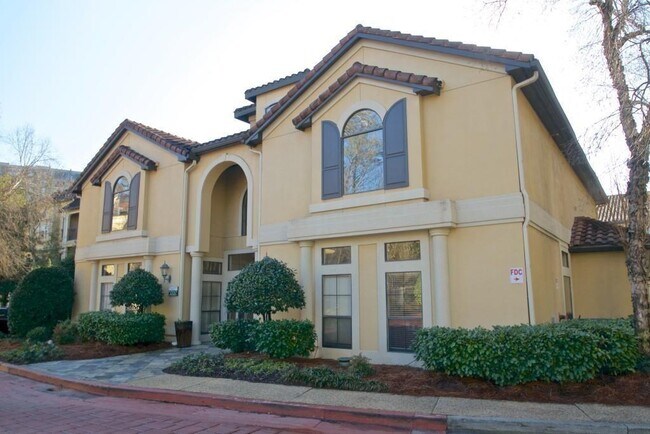 Photo - 3777 Peachtree Rd NE Unit 735