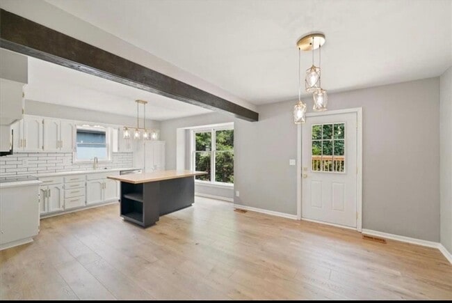 Photo - 7109 N Indiana Ave