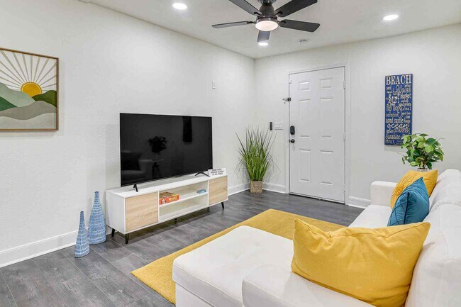 Photo - 1302 56th St Unit #2