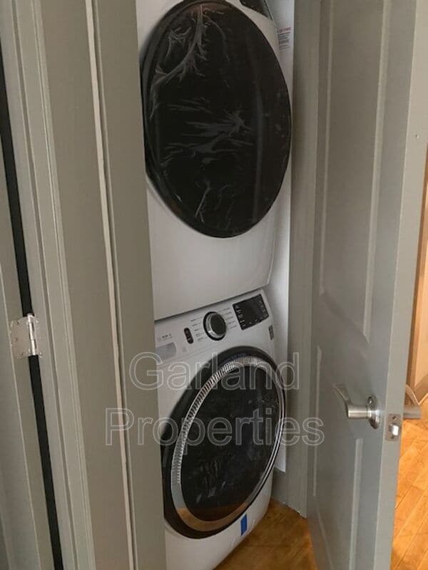 Photo - 821 Salem Ave SW