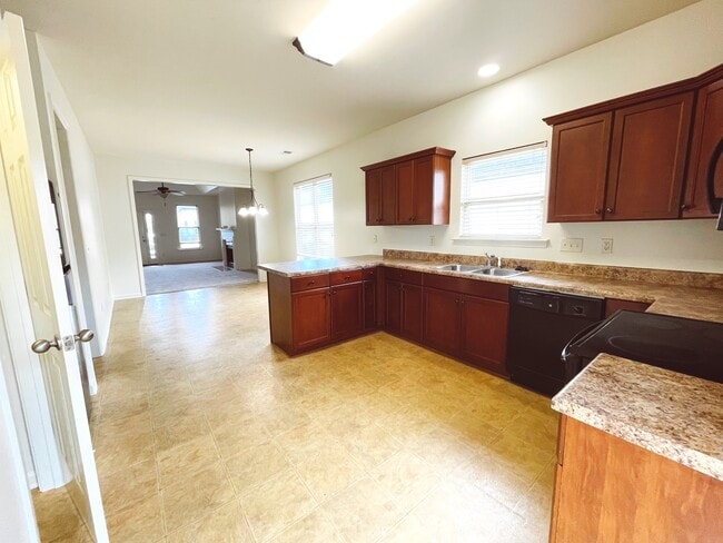 Photo - 1091 Washington Dr