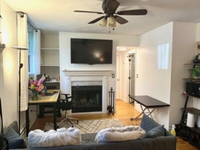 Photo - 84 W Concord St Unit 1