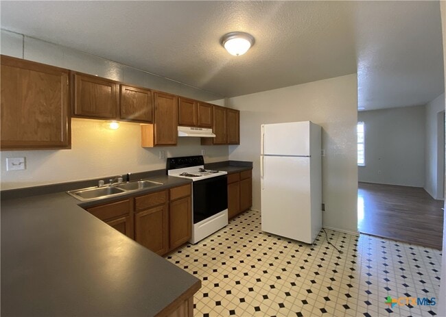 2801 Cantabrian Dr Unit C