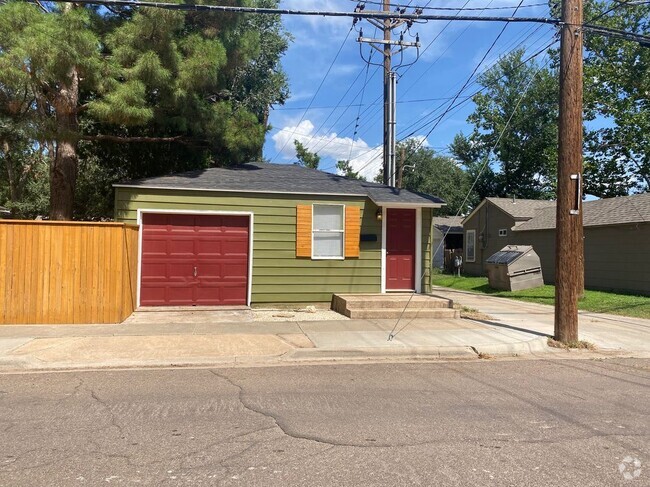 Building Photo - 2831 23rd St Rental