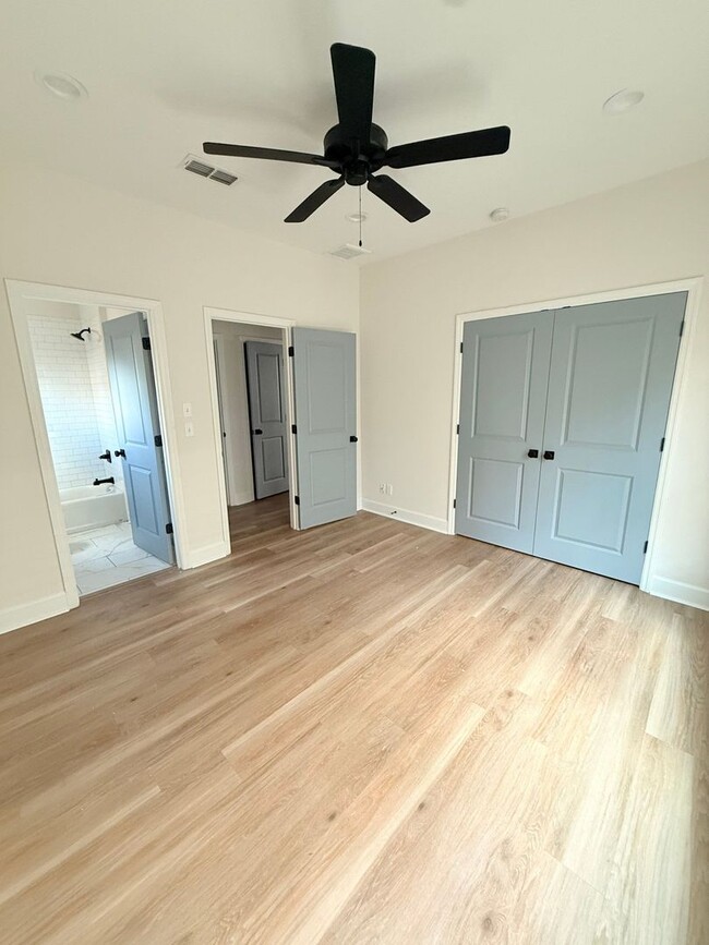 Photo - 1323 N Bronough St Unit 2