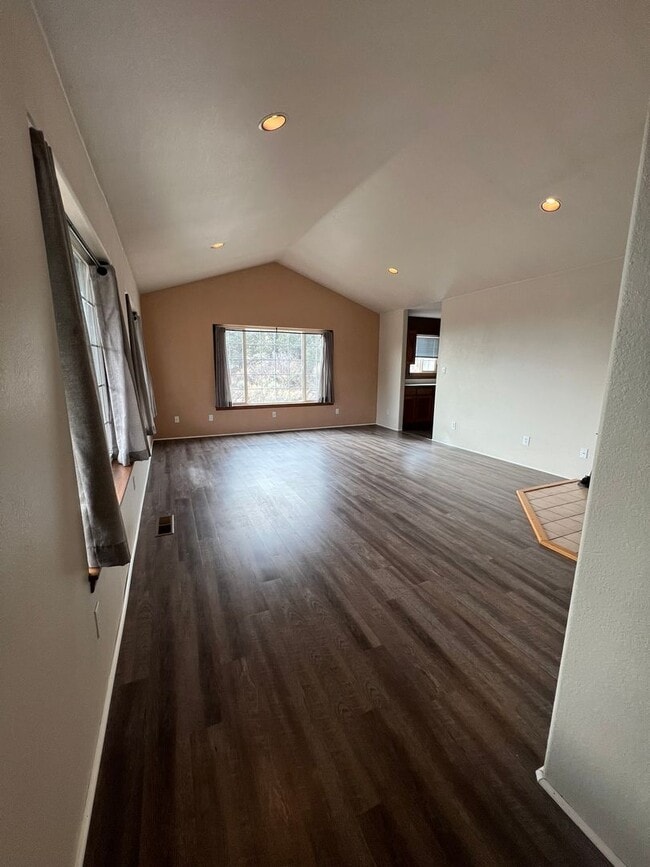 Photo - Newly Painted 3 Bedroom, 2 Bathroom Home