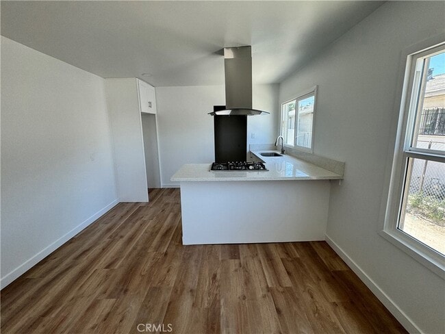 Photo - 924 E Lanzit Ave